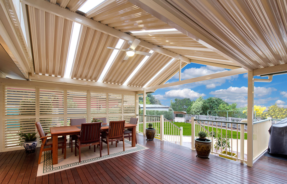 gold club verandah