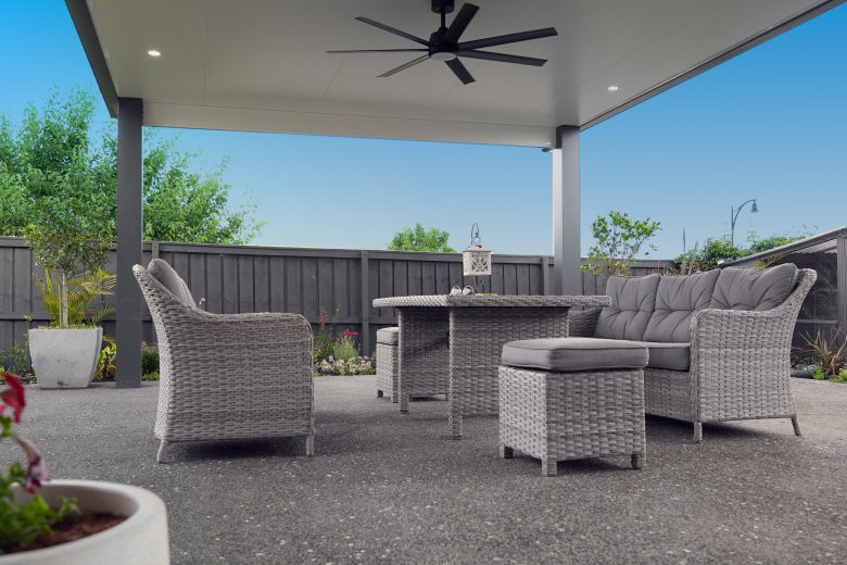 Expansive Entertaining Area